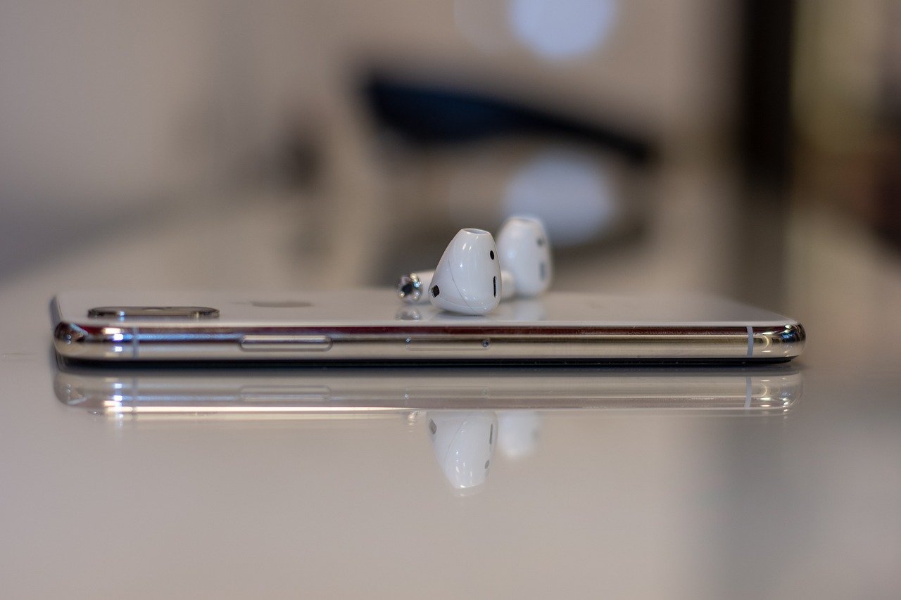 OPPO R7最新款手機(jī)，科技與美學(xué)的巔峰融合
