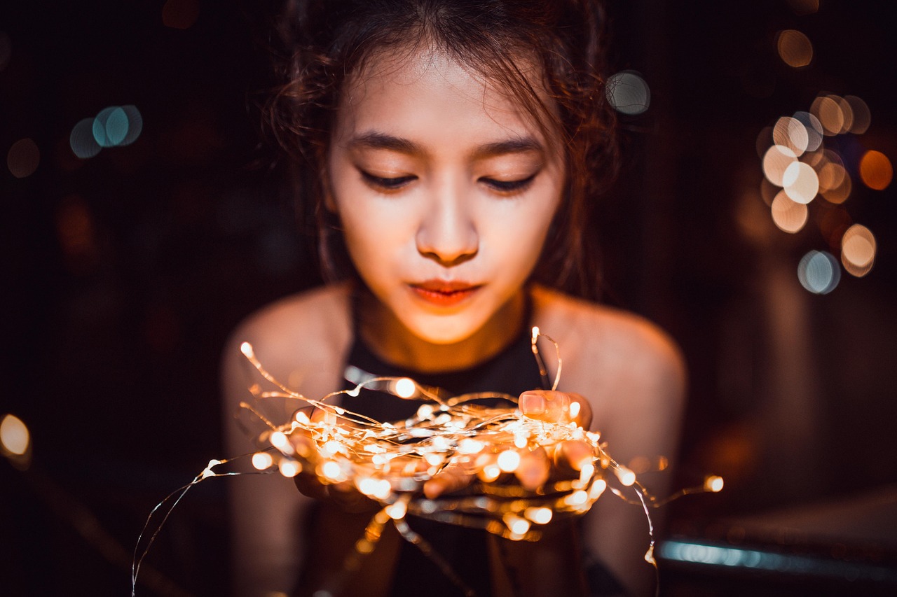五月聚焦，三字女明星的魅力瞬間——五月之光